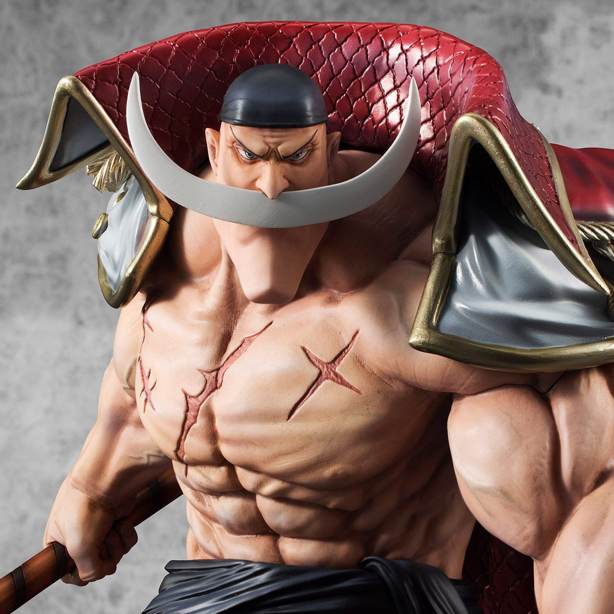 AKAGAMI 🇯🇵 on X: Cette figurine de Barbe Blanche sur ma mangateque j'y  pense… L'une des plus belles figurines One Piece !! Par contre 1600€ 😭😭   / X