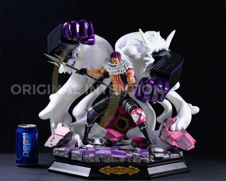 ONE PIECE Charlotte Katakuri Statue Resin Model Palace Figure Painted